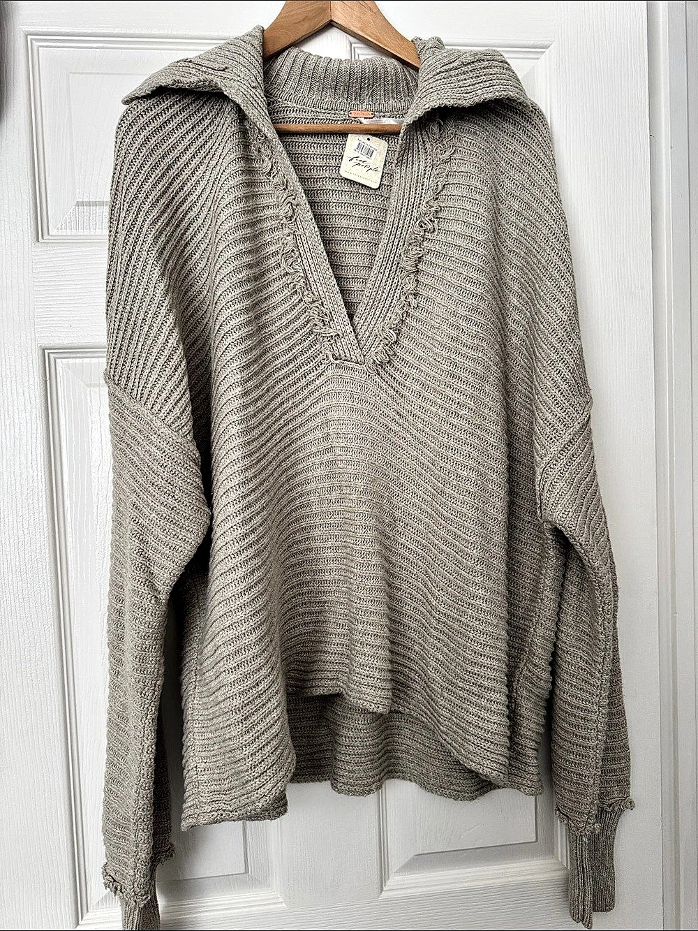 Free People Marlie Pullover Cowl Neck Sweater beige Large